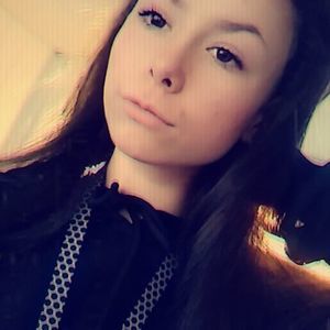 Meet your Posher, Hailey